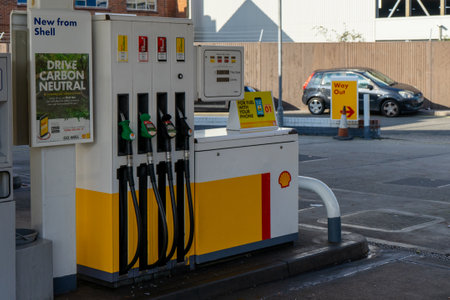 11/05/2019 Portsmouth, Hampshire, UK a self service fuel pump at a shell garage forecourtのeditorial素材