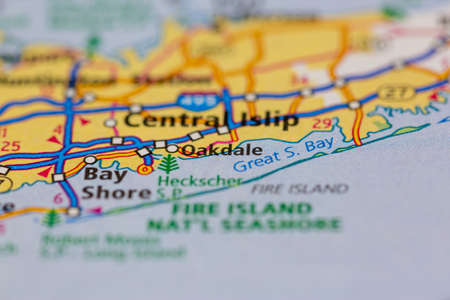 05-24-2021 Portsmouth, Hampshire, UK, Oakdale New York USA Shown on a Geography map or road mapのeditorial素材