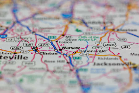06-08-2021 Portsmouth, Hampshire, UK Warsaw South Carolina USA Shown on a Road map or Geography mapのeditorial素材