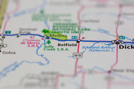 06-10-2021 Portsmouth, Hampshire, UK, Belfield North Dakota USA shown of a Road map or Geography mapのeditorial素材