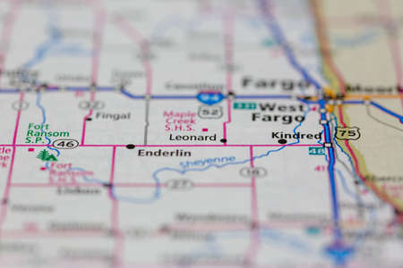 06-10-2021 Portsmouth, Hampshire, UK, Leonard North Dakota USA shown of a Road map or Geography mapのeditorial素材
