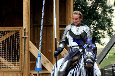 Warwick, UK - July 22 2017: Jousting tournament and medieval re-enactment of the Wars of the Roses at Warwick Castleのeditorial素材