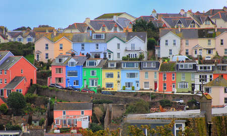 BRIXHAM, DEVON, UK, NOV 02 2015: Colorful houses above the picturesque harbour in Brixhamのeditorial素材