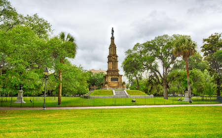 A monument of Revolutionary war General Pulaski in Savannah, Georgia.のeditorial素材
