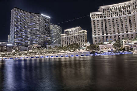 September 13, 2016 Las Vegas, Nevada: The Bellagio resort and casino at night across the lagoon and fountains.のeditorial素材