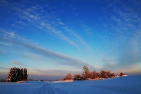 A beautiful winter day comes to an endの写真素材