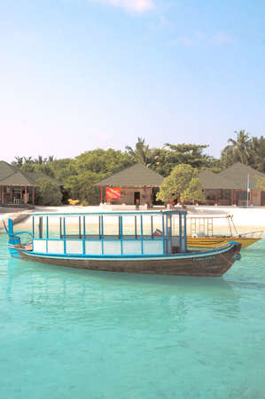 Dhoni diving boat at mooringの写真素材