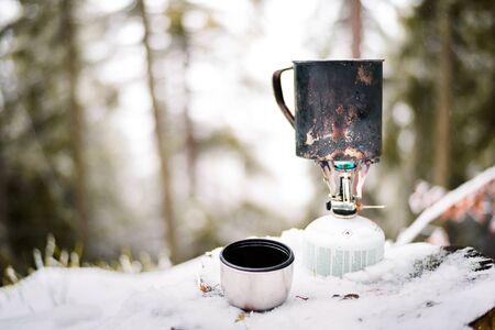 how to cook at an outdoor campsiteの写真素材