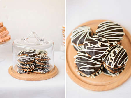 chocolate homemade cookies in wooden plate on the tableの写真素材