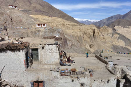 People on the roof top of Lamayuru monastery in Ladakh, India.のeditorial素材