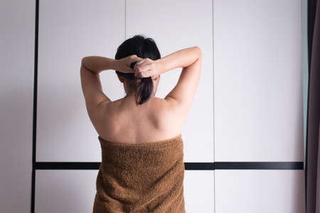 Women are combing their hairの写真素材