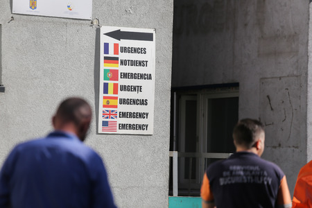 BUCHAREST, ROMANIA - August 13, 2018: Emergency sign in multiple languages at Floreasca Emergency Hospital, in Bucharest, Romaniaのeditorial素材