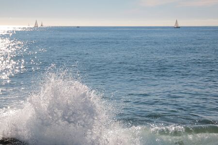Sea waves
