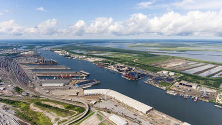 Aerial view of downtown Mobile, Alabama riversideのeditorial素材