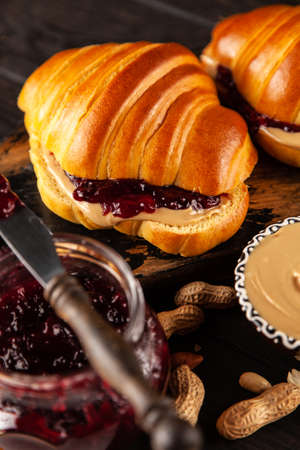 Peanut butter and jelly sandwichの写真素材