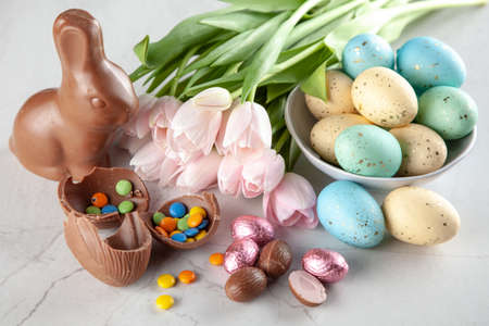 Easter chocolate bunny and eggsの写真素材