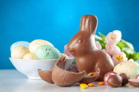 Easter chocolate bunny and eggsの写真素材