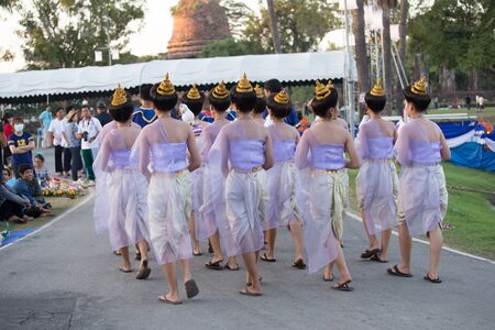 SUKHOTHAI, THAILAND-NOV 25: Loy Krathong festival in Sukhothai.People parade in Loy Krathong festival on November 25,2015 in Sukhothai, Thailandのeditorial素材