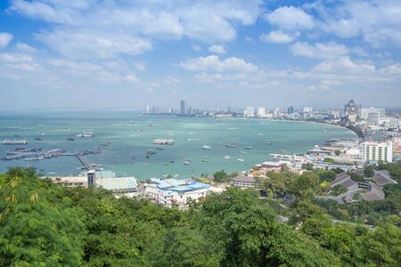 PATTAYA, THAILAND - NOV 29 : The building and skyscrapers in day time on November 29, 2015 in Pattaya,Thailand.Pattaya city is famous about sea sport and night life entertainment.のeditorial素材