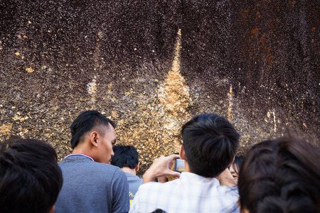Chanthaburi Thailand-MARCH 10, 2018: unidentified people traveling to worship the footprint of Buddha at Khitchakut Mountain in Chanthaburi, Thailandのeditorial素材