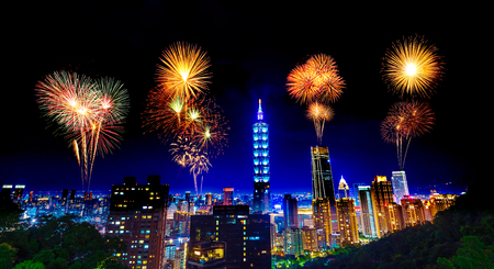 Fireworks celebrating over Taipei cityscape at night, Taiwanのeditorial素材