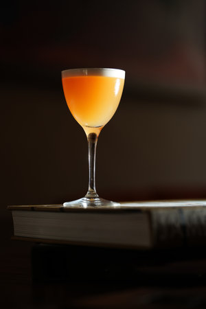 Classic cocktail glass, close-upの写真素材