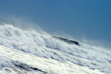 Ocean waves 