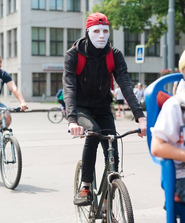Kharkiv, Ukraine - May 29, 2016: annual city festival bike ride in funny fancy dress through the streets of Kharkovのeditorial素材