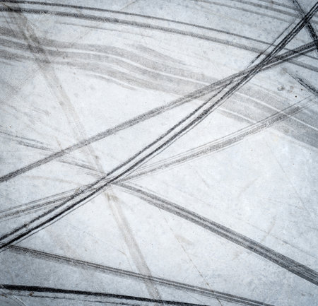 Vehicle traces on road