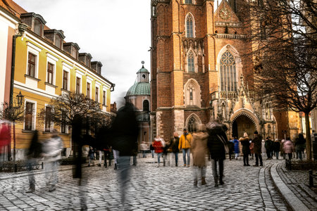 Wroclaw, Poland - 26 December 2022: Tourists walking by Center historical streets of Wroclaw near the Wroclaw cathedralのeditorial素材