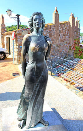 Bronze statue of Ava Gardner in Tossa de Mar, Spain. Monument to the renowned American actress was opened within the Vila Vella in 1992のeditorial素材