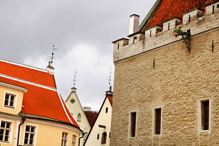Old building and the Tallinn Town Hall in the Tallinn Old Town, Estonia, next to the Town Hall Square. It is the oldest town hall in the whole of the Baltic region and Scandinavia. The building is located in the south side of the ancient market square andのeditorial素材