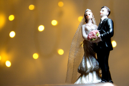 Figure of happy newlyweds. It does not have a specific author, it does not need model releaseの写真素材