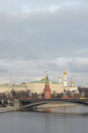 The Moscow Kremlin, the Great Stone Bridge, the Moskva River embankment, Moscow, Russia.のeditorial素材