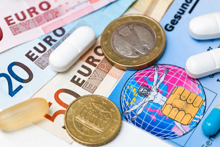 Drugs and moneyの写真素材