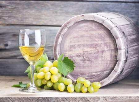 bottle of vine on  wooden backgroundの写真素材