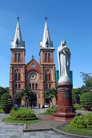 HO CHI MINH CITY, VIETNAM - DECEMBER 17, 2012  Notre-Dame Saigon Basilica in Ho Chi Minh City, Vietnam, Southeast Asia のeditorial素材