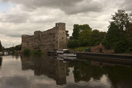 SONY DSC 03374. The castle at Newark stands on the banks of the River Trent.First founded by King Edward The Elder in 1073, it was completely rebuilt in 1123-1133 by Bishop Alexander the Magnificent.のeditorial素材