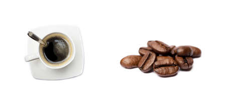 Cup of coffee and coffee beans isolated on white backgroundの写真素材