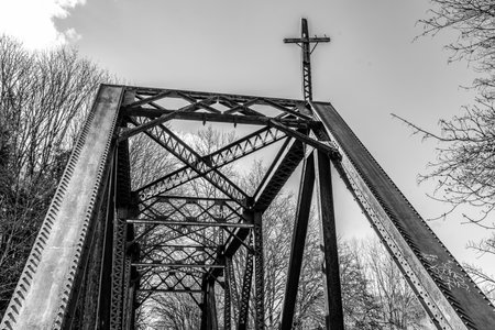 A close-up shot of a bridge trestle on the Cedar River Trail in Reonton, Washington.の写真素材