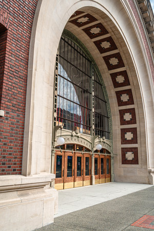 Front doors of the Courthouse in Tacoma, Washington. Once was Union Station.の写真素材