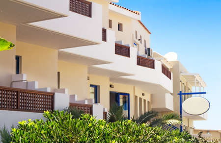 Small and intimate resort with comfortable rooms and balconies. Located on the coast of the island of Crete, Greece.のeditorial素材