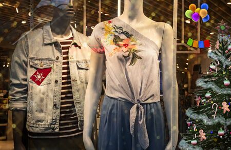 Christmas shopping : purchase gifts.の写真素材