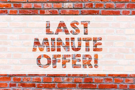 Conceptual hand writing showing Last Minute Offer. Business photo showcasing discount is one that is done at latest time possible Brick Wall art like Graffiti motivational written on wallの写真素材