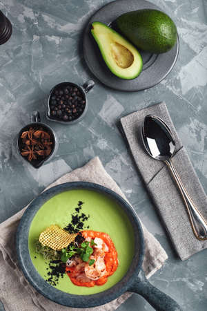 Cream of asparagus soup with shrimp. Green asparagus soup with tiger prawns, Food photo, healthy eating, wholesome food.の写真素材