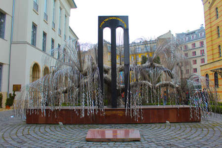 HUNGARY, BUDAPEST - January 20, 2020:The Weeping Willow Tree sculpture in the Raoul Wallenberg Holocaust Memorial Park in Budapestのeditorial素材
