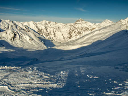  The mountain range behind the Val Sinestraの写真素材