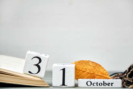 thirty-first day of autumn month calendar october with copy space.の写真素材