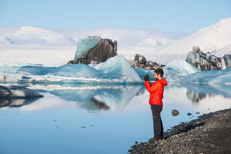 Jokulsarlon Iceland - February 17. 2019: Tourists having a fun day at the jokulsarlon glacier lagoon tourist destinationのeditorial素材
