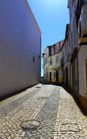 Narrow street in Lagos, Portugalの写真素材